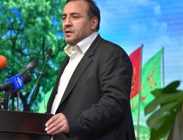 فرزندان ایران عزتمندانه در حال مذاکره هستند