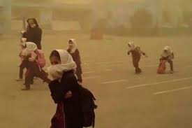 گردو غبار مدارس نوبت بعد از ظهر ۴ شهرستان ایلام را تعطیل کرد