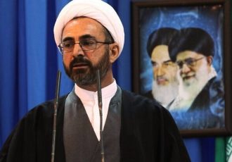 انقلاب اسلامی با مجاهدت امام خمینی(ره)دو قطبی جهان را به هم ریخت