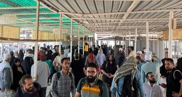 پیک بازگشت زائران عتبات از عراق تا پایان روز دوشنبه است
