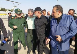 وزیر کشور از پایانه مرزی مهران  بازدید کرد
