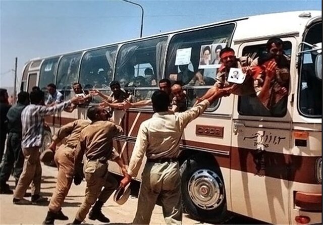 آزادگان؛ سند زنده‌ی صبر و استقامت
