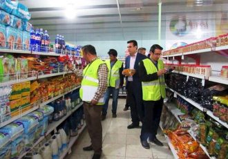با هرگونه گران فروشی و تخلفات صنفی برخورد می‌شود