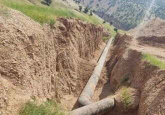 جابجایی، تعویض و اتصال ۱۵۰۰ متر از خط لوله انتقال آب چشمه گل‌گل ملکشاهی