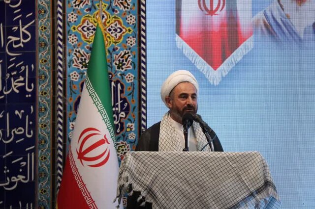 شهدا معرف ایستادگی و عزت ملت ایران هستند شهدا معرف ایستادگی و عزت ملت ایران هستند