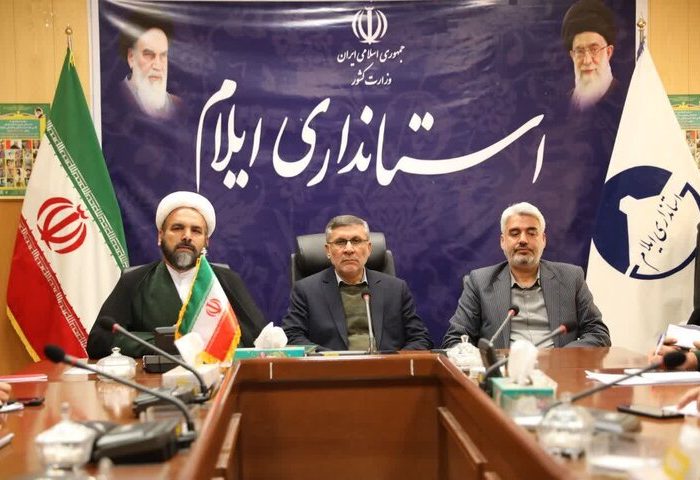 جشن‌های پیروزی انقلاب باید مردمی برگزار شود