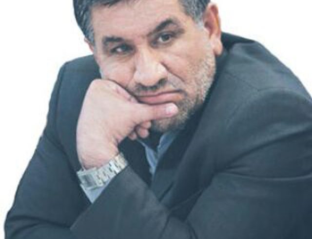 وقتی سیاست، لبخند می‌زند و طناب دارِ نخبگان می‌بافد