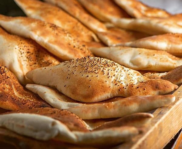 قیمت نان باید به نرخ قبلی بازگردد/آرد یارانه‌ای به نانوایی‌های صمون‌پز ایلام باز می‌گردد
