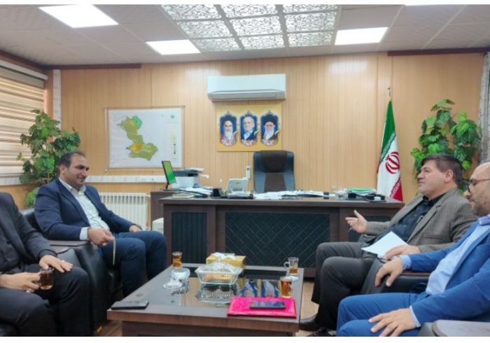 مدیرکل بنیاد شهید و امور ایثارگران استان ایلام در دیدار با مسئولان مهران: