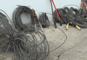 ۴ سارق حرفه‌ای سیم و کابل در هلیلان به دام افتادند