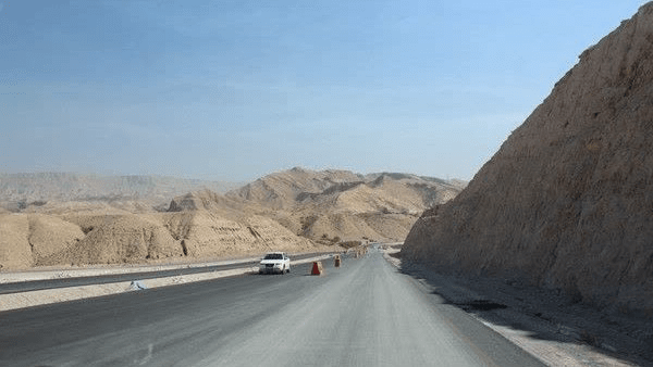 فعال بودن ۳۸ پروژه راهسازی در استان ایلام