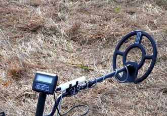 کشف دو دستگاه گنج یاب و تعداد ۵ قلم اشیاء تاریخی در آبدانان کشف دو دستگاه گنج یاب و تعداد ۵ قلم اشیاء تاریخی در آبدانان