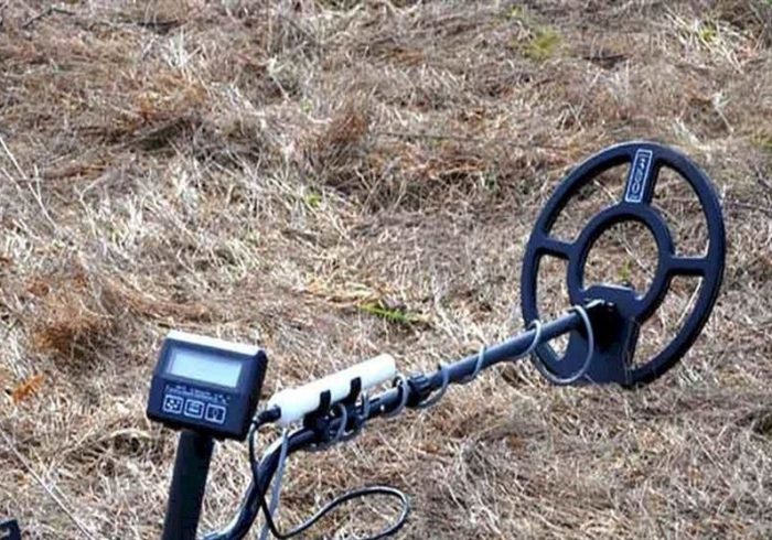 کشف دستگاه فلزیاب قاچاق در دهلران