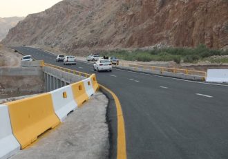 آغاز کار تعریض و بهسازی ۱۴۰ دهنه پل در جاده مهران – دهلران آغاز کار تعریض و بهسازی ۱۴۰ دهنه پل در جاده مهران – دهلران