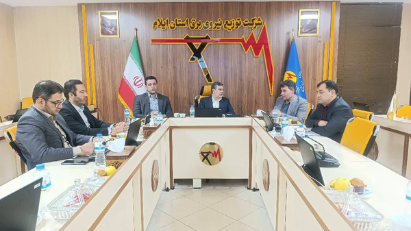 اجرای ابرپروژه ۴۴ هزار چراغ LED و توسعه نیروگاههای خورشیدی در ایلام اجرای ابرپروژه ۴۴ هزار چراغ LED و توسعه نیروگاههای خورشیدی در ایلام