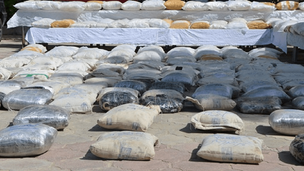 کشف ۲۰۰ بسته مواد مخدر و دستگیری ۲۸ متهم در ایلام