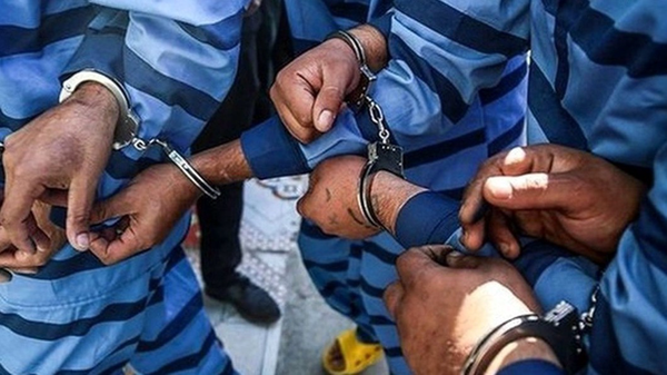 دستگیری ۴ شکارچی غیرمجاز در آبدانان دستگیری ۴ شکارچی غیرمجاز در آبدانان