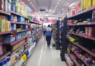  هشدار جدی به فروشندگان در خصوص رعایت قیمت درجشده روی کالا هشدار جدی به فروشندگان در خصوص رعایت قیمت درجشده روی کالا