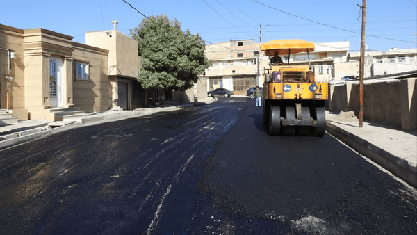 اجرای ۱۰ هزار مترمربع آسفالت در روستای مهدیآباد ایلام اجرای ۱۰ هزار مترمربع آسفالت در روستای مهدیآباد ایلام