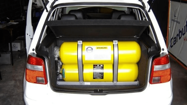 آغاز طرح رایگان تبدیل خودروهای شخصی به CNG در ایلام آغاز طرح رایگان تبدیل خودروهای شخصی به CNG در ایلام