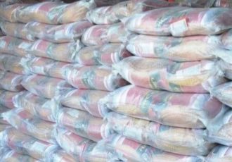 اجرای طرح عرضه مستقیم ۱۷ قلم کالای اساسی در ایلام با هدف کاهش قیمتها اجرای طرح عرضه مستقیم ۱۷ قلم کالای اساسی در ایلام با هدف کاهش قیمتها