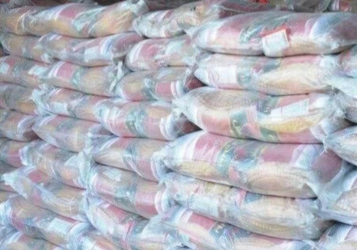 اجرای طرح عرضه مستقیم ۱۷ قلم کالای اساسی در ایلام با هدف کاهش قیمتها اجرای طرح عرضه مستقیم ۱۷ قلم کالای اساسی در ایلام با هدف کاهش قیمتها