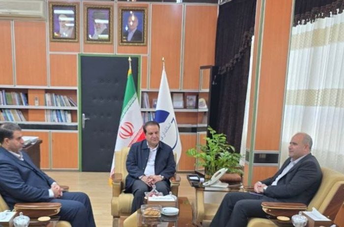 دیدار مدیر درمان تأمین اجتماعی با استاندار ایلام/ تقدیر از خدمات و پیگیری های مدیر درمان تأمین اجتماعی