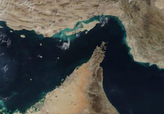 تنگه هرمز قلمرو خیالی ترامپ یا شاهراه اعمال حاکمیت انتفاعی ایران؟